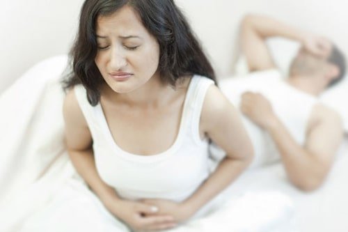 Lần đầu quan hệ không cho vào được làm đau rát âm đạo